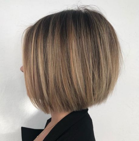 One Length Hair, Medium Length Bobs, Medium Bob Haircut, Shoulder Length Bob, Medium Bob, Medium Bob Hairstyles, Short Bob Haircuts, Penteado Cabelo Curto, Short Blonde