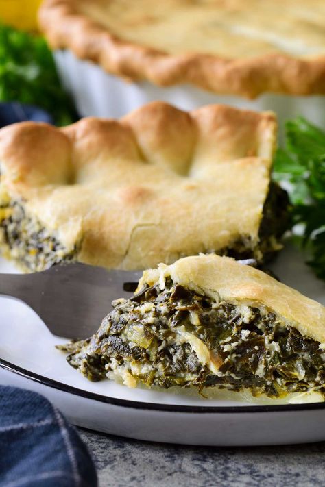 Vegan Spinach Pie - The Stingy Vegan Spinach Ricotta Pie, Vegan Pies Recipes, Vegan Spinach, Oil Free Vegan Recipes, Salmon Spinach, Mushroom Pie, Spinach Pie, Spinach Ricotta, Vegan Pie