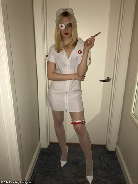 Time for your medicine! Elle Fanning was every bit the naughty nurse for Halloween on Tues... Halloween Captions For Instagram, Cyberpunk Hacker, Kill Bill Costume, Doctor Halloween Costume, 2017 Halloween Costumes, Halloween Captions, Nurse Halloween Costume, Best Celebrity Halloween Costumes, Doctor Costume