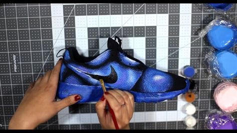 This is a guide on DIY galaxy sneakers. Create DIY galaxy shoes with this step-by-step tutorial. Diy Galaxy Shoes, Galaxy Sneakers, Nike Galaxy, Light Pink Paint, Galactic Center, Galaxy Shoes, Painted Nikes, Diy Galaxy, Halo Effect