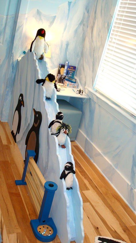 Penguin Theme For A Kid’s Bedroom Decor | Kidsomania..... how about for my bathroom??!! Penguin Bedroom, Penguin Room, Pinguin Illustration, Penguin Theme, Red And Gold Christmas Tree, Penguin Decor, Tree Ribbon, Flocked Christmas Trees Decorated, Neutral Christmas