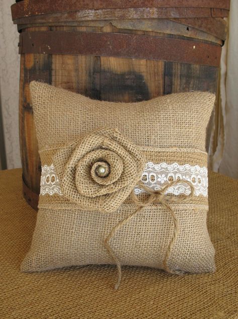 Burlap Ring Bearer Pillow, Burlap Rosettes, Burlap Lace Wedding, Wedding Burlap, Burlap Ideas, Folk Wedding, Ring Bearer Flower Girl, Burlap Roses, Wedding Pillow