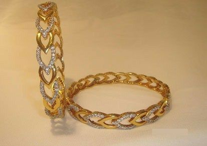 Broad Gold Bangles, Papidi Billa, Golden Bangles, Plain Gold Bangles, Stone Bangles, Gold Bangles For Women, Gold Bangle Set, Bangles Gold, Gold Jewelry Simple Necklace