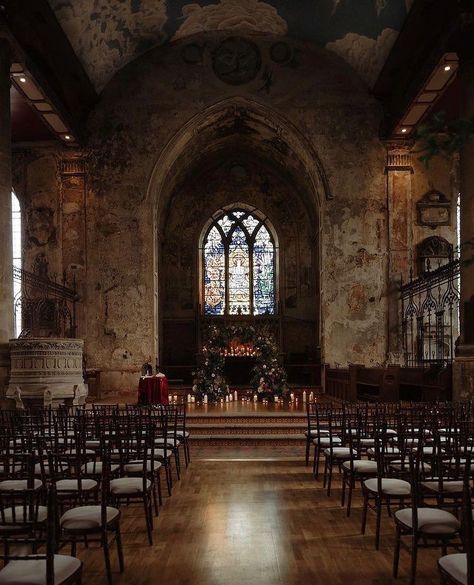 Antique Wedding Ceremony, Historical Venue Wedding, Gothic Venue Wedding, The Mount Without Wedding, Goth Wedding Ceremony, Dark Academia Wedding Venue Aesthetic, Gothic Chapel Wedding, The Mount Without Bristol, Southern Gothic Wedding Decor