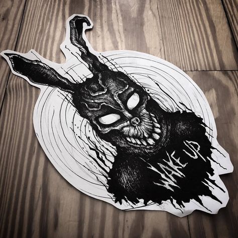 Donnie Darko rabbit tatoo Donnie Darko Tattoo, Evil Tattoos, Movie Tattoos, Scary Tattoos, Rabbit Tattoos, Creepy Tattoos, Spooky Tattoos, Donnie Darko, Horror Tattoo