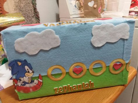 Sonic Valentine Box Ideas, Sonic Hedgehog Valentine Box Ideas, Sonic Valentines Boxes, Sonic The Hedgehog Valentine Box Ideas, Sonic The Hedgehog Valentines, Sonic Valentines Day Boxes, Bfg Craft, Sonic Valentines, Diy Valentine's Box