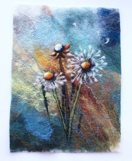 Felted Fish, Dandelion Pictures, Dandelion Painting, Felt Fish, Needle Felted Christmas, Felted Wool Crafts, Felt Pictures, Wet Felting Projects, Felted Scarf