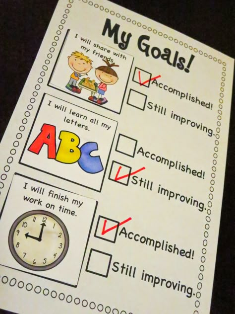 Goal Setting Checklist FREEBIE! Kindergarten Goals, Kindergarten Organization, Kindergarten Assessment, Goal Setting For Students, Data Binders, Visible Learning, Data Notebooks, Classroom Goals, Goals Worksheet