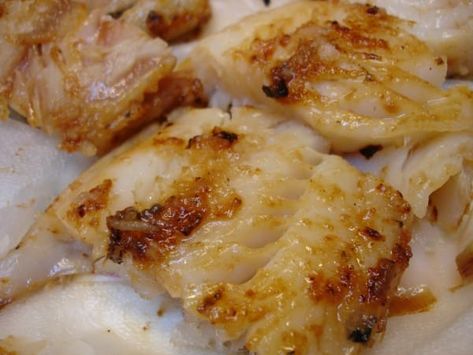 Tilapia On The Grill, Crappie Recipes, Bluegill Recipe, Crappie Recipe, Parchment Paper Recipes, How To Cook Tilapia, Sole Recipes, Grilled Tilapia, Fish Recipes Baked