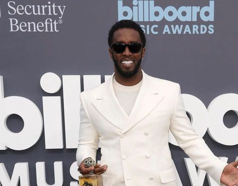 @billboard_live_ on Instagram: "Billboardlive #Diddy will receive the lifetime achievement award at the #BETAwards. Y Tap our bio link for more." Lifetime Achievement Award, Bet Awards, Men's Blazer, Tap, Suit Jacket, Blazer, On Instagram, Instagram