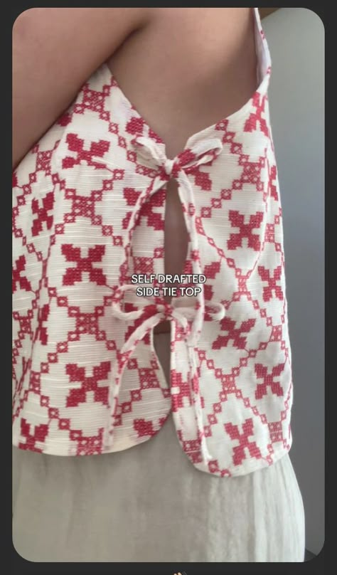 Tie Top Pattern, Side Tie Top, Sewing Projects Clothes, Diy Vetement, Blouse Drafting Patterns, Diy Blouse Pattern, Top Sewing Pattern, Crochet Clothes Patterns, Drafting Patterns