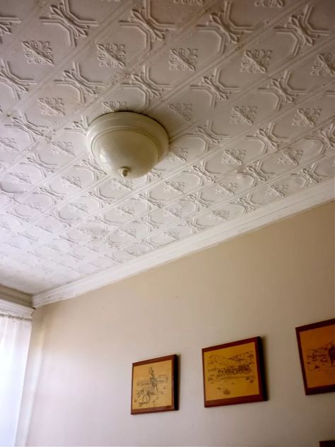 Cheap Ceiling Ideas, 1930s Bedroom, Cottage Ceiling, Ceiling Tiles Bathroom, Vintage House Design, Antique Ceiling Tile, Vintage Tin Ceiling Tile, Blue Palace, Old Ceiling