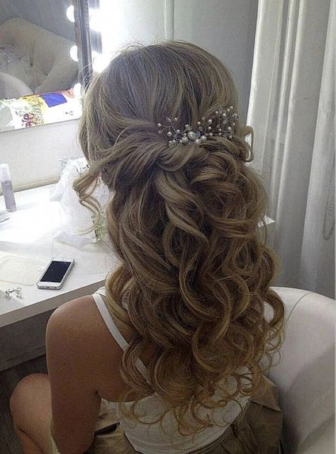 Tips For Prom, Bangs Braid, Prom Hair Ideas, Curled Wedding Hair, Curled Prom Hair, Prom Hair Up, Wedding Curls, Half Up Curls, Bridal Hair Half Up