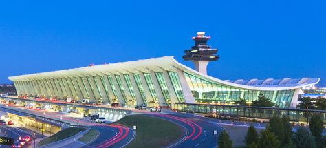 Great Architecture: Dulles Airport Architect: Eero Saarinen Eliel Saarinen, Washington Dulles International Airport, Dulles International Airport, Googie Architecture, Famous Architecture, Airport Design, Travel Culture, Eero Saarinen, Nova York