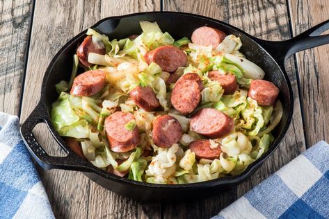 A skillet, cabbage, and delicious Kielbasa - you have a perfect tasty low-carb meal that is quick, inexpensive, and ready in minutes - yum! Smoked Sausage And Cabbage, Sausage And Cabbage, Fried Cabbage With Sausage, Southern Fried Cabbage, Beef Tartare, Cabbage And Sausage, Breakfast Low Carb, Fried Cabbage, Kielbasa