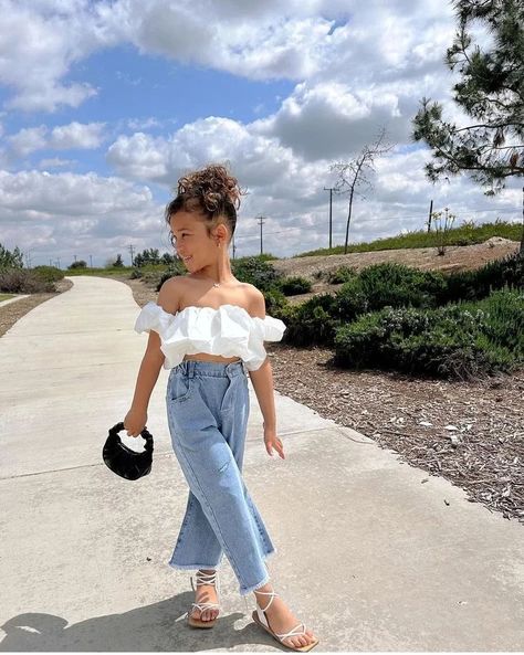 Kid Models Outfits, Cute Little Kid Outfits Girl Style, Summer Outfits Babygirl, Girls Outfit Ideas Kids, Kids Ootd Girl, Kids Style Girls Fashion, Kids Outfit Girl, Kid Outfits Girl, Toddler Fashion Girl