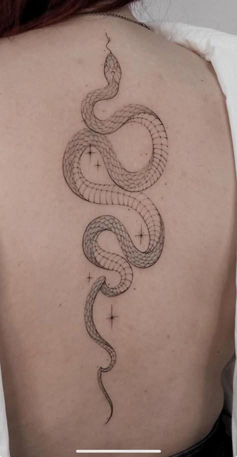 Snake Back Tattoo, Snake Tattoos For Women, Back Tattoo Women Spine, Snake Tattoos, Neck Tattoos Women, Mens Shoulder Tattoo, Snake Tattoo Design, Back Of Shoulder Tattoo, Spine Tattoos For Women