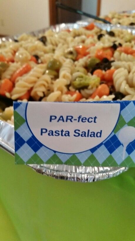 Golf theme party PAR-fect pasta salad Themed Party Food Ideas, Celebration Centerpieces, Themed Party Outfits, Golf Gender Reveal, Party Pasta, Golf Themed Party, Golf Party Games, Golf Party Foods, Golf Baby Showers