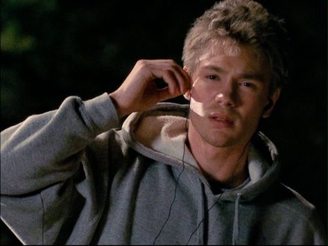 Lucas One Tree Hill, One Tree Hill Season 1, One Tree Hill Lucas, Chad Murray, Chad Micheals, Gilmore Guys, Michael Murray, Dominic Toretto, Lucas Scott