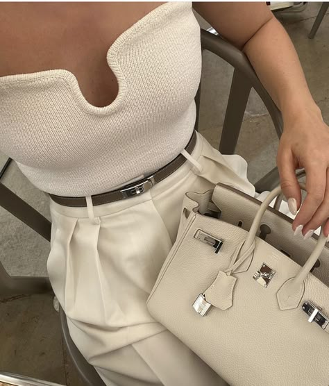 Money Clothing, Italian Summer Outfits, Beige Outfit, Corporate Outfits, Elegante Casual, Business Outfits, Style Outfits, Spring Summer Outfits, Summer Outfits Women