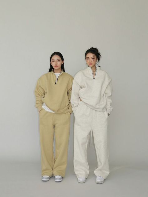 Sweatpants And Hoodie Outfit, Loose Fit Pants, Sweat Suit, Causual Outfits, Quarter Zip Sweatshirt, Soft Hoodie, Inspired Outfits, 가을 패션, Fit Pants