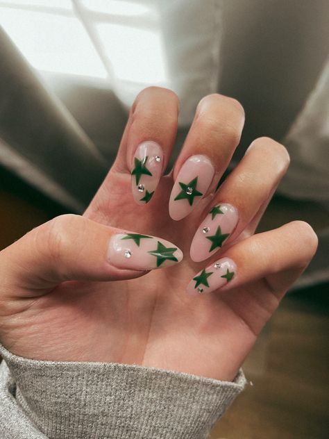 Nails For Winter 2023, Nails For Winter, Star Nail Designs, Shoot For The Stars, Green Acrylic Nails, Green Nail Art, December Nails, Star Nails, Minimalist Nails