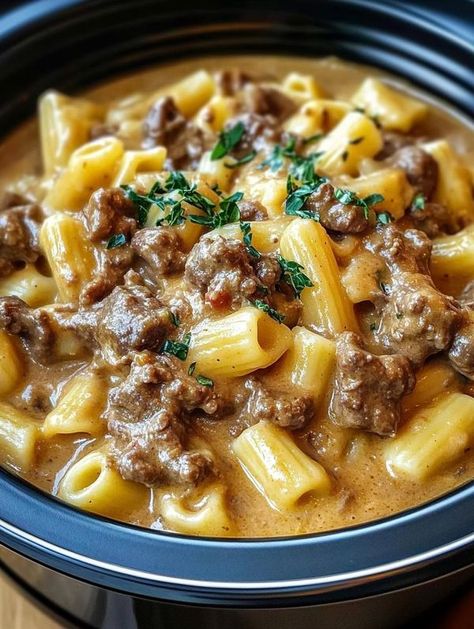 Ground Beef Winter Recipes, Creamy Crockpot Meals, Beef Noodles Slow Cooker, Creamy Slow Cooker Beef Pasta, Crock Pot Dinner Ideas Easy, Main Dish Crockpot Recipes, Crock Pot Million Dollar Pasta, Crockpot Million Dollar Pasta, Delicious Crock Pot Meals