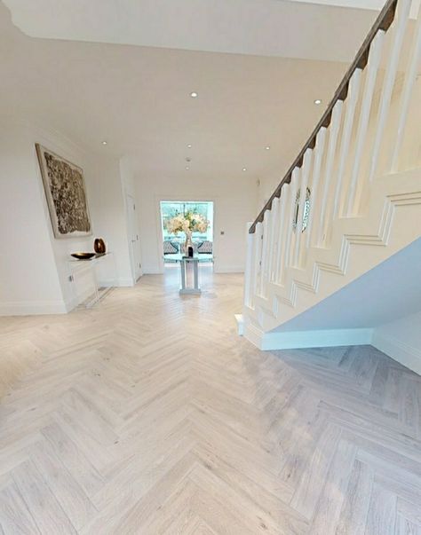 Cream Wooden Floor, Room Decor Bedroom Rose Gold, Stair Railing Makeover, House Renovation Design, Tiled Staircase, Herringbone Tile Floors, Oak Timber Flooring, Marble Flooring Design, Hallway Stairs