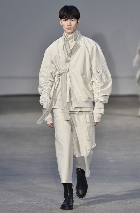 Damir Doma Men’s Fall 2017 – WWD Man Clothes, Damir Doma, Menswear Runway, Mens Fall, Mens Fashion Summer, Prince Charming, Inspiration Mode, Fall 2017, Mode Inspiration