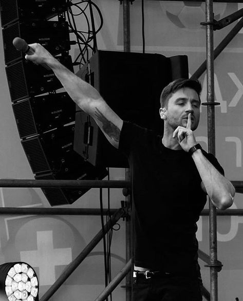 Sergey Lazarev Sergey Lazarev, Hello Handsome, Eurovision Song Contest, Pretty People, Bts, Songs, Concert, Celebrities, Black