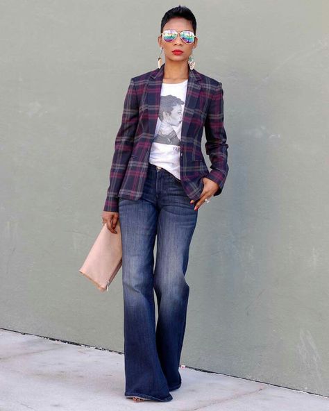 Yass Wide Leg Jeans Outfit, Outfit Jeans, Looks Street Style, Flare Leg Jeans, 2019 Fashion, Jeans Outfit, Plaid Blazer, Work Casual, Primavera Estate