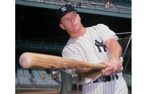 Mickey Mantle rented a house on Van Allen Road in 1956, the year he won the Triple Crown. Thurman Munson, The Mick, Yankees Fan, Louisville Slugger, Baseball Photos, Mickey Mantle, Yankees Baseball, Sports Hero, Ny Yankees