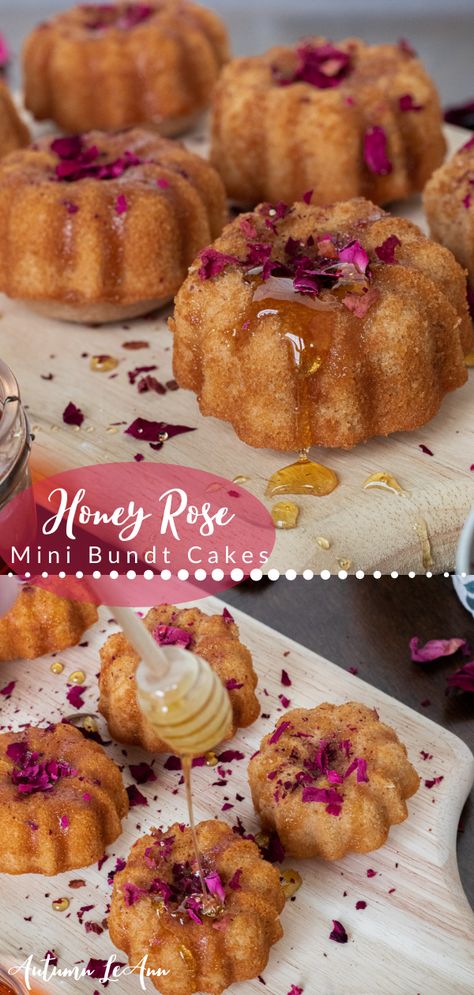 Rose Tea Cake, Bohemian Cupcakes Ideas, Mini Honey Cakes, Rose Flavored Cake, Rose Flavored Desserts, Fancy Baked Goods, Mini Cakes Recipes, Mini Tea Cakes, Mini Baked Goods