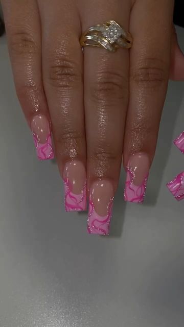 Acrylic Nails Chic, School Nail Designs, Nail Designs Cute, Pink French Tips, Pink Tip Nails, Cute Pink Nails, Girly Acrylic Nails, Cute Acrylic Nail Designs, School Nails