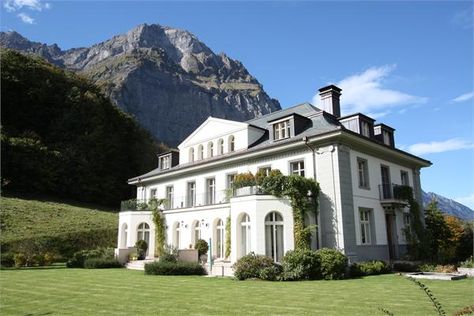 Glorious villa for sale in Glarus, Switzerland.  It features an impressive and expansive view into the Glarner Alps. Switzerland Homes, Glarus Switzerland, House In Switzerland, Big Swiss, Switzerland Home, Switzerland House, Swiss Architecture, Switzerland Luxury, Swiss House