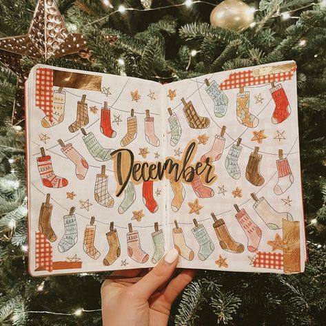 December Reading Journal Spread, Junk Journal December, December Journal Spread, Christmas Bujo Spread, Reading Journal Monthly Spread, December Journal Cover, Built Journal, Bujo Christmas, Bookish Journal