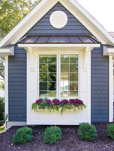 Fall Home Decor Tour - Navy and Rust - The Lilypad Cottage Fall Flower Boxes, Cabbage And Kale, Lilypad Cottage, Fall Window Boxes, Ideas Illustration, Window Box Flowers, Wallpaper Photography, Pintura Exterior, Cottage Exterior