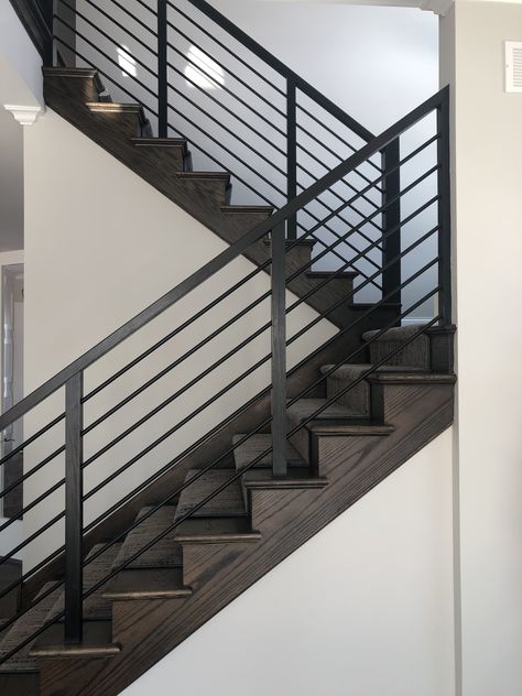 Stair Iron Railing Ideas, Metal Stairs Design, Staircase Iron Railing, Ms Railing Design For Staircase, Ms Handrail Design, Ms Staircase Designs, Interior Stair Railing Ideas Metal, Vertical Iron Stair Railing, Black Metal Loft Railing