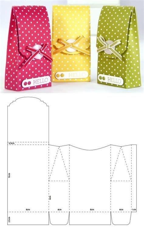 Diy Gift Box Template, Paper Box Diy, Paper Box Template, Idee Cricut, Packaging Template, Easy Origami, Gift Box Template, Box Patterns, Diy Coasters