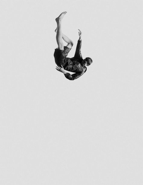 : : : The Falling Man, Photographie Portrait Inspiration, Foto Poses, 인물 사진, White Photography, Figure Drawing, Pose Reference, Drawing Reference, Photography Inspiration