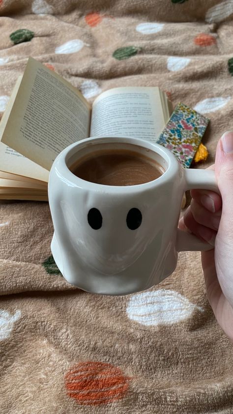 Autumn Reading, Fall Board, Cosy Vibes, Fall Boards, Ghost Mug, Pretty Mugs, Spooky Vibes, Book Lover, Book Worms