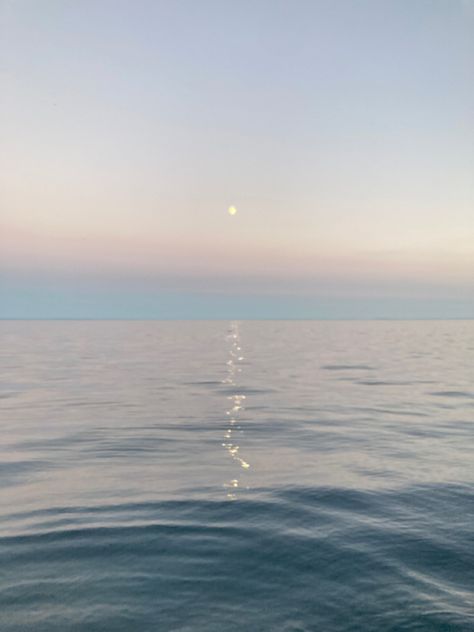 Calming Photos, Soothing Images, Calming Images, Calming Pictures, Calm Color Palette, Calm Sea, Breathing Meditation, Water Aesthetic, Morning Sky