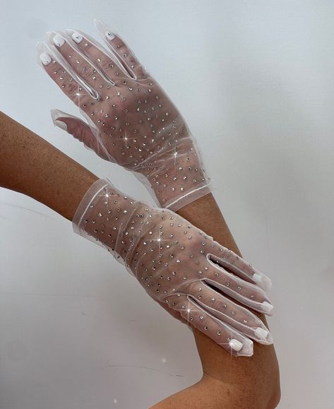 Rhinestone gloves, Lace opera gloves and White gloves medium by TWOICY on Etsy White Glove Outfit, Hand Gloves Fashion Outfit, White Gloves Aesthetic, Lace Gloves Aesthetic, Gloves For Prom, Hand Gloves Fashion, Lace Opera Gloves, Sparkly Gloves, Crystal Gloves