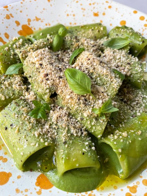 Cashew Parm With Super Green Pasta — Bunch Super Green Pasta, Fennel Pasta, Comfort Pasta, Green Pasta, Feed Me Seymour, Small Food Processor, Weekday Meals, Super Greens, Stuffed Pasta Shells