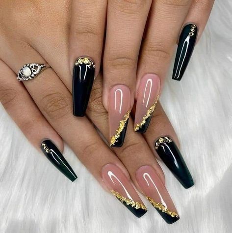 Black Gold Nails, Gold Acrylic Nails, Square Acrylic Nails, Fire Nails, Coffin Nails Designs, Nail Glue, Fancy Nails, Dope Nails, Best Acrylic Nails