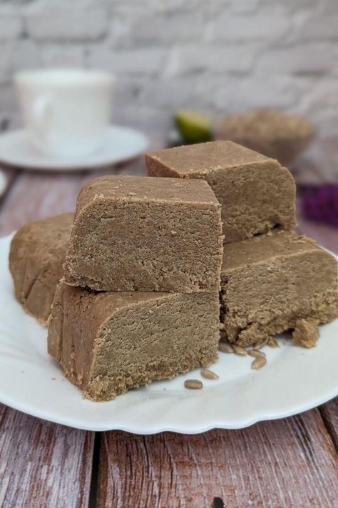 This sunflower seeds halva practically melts in your mouth. With the easy recipe you can make Russian halva at home. Slavic Cuisine, Halva Recipe, Sunflower Seed, Favorite Candy, Melt In Your Mouth, Sunflower Seeds, Gluten Free Vegetarian, Easy Recipe, Gluten Free Recipes