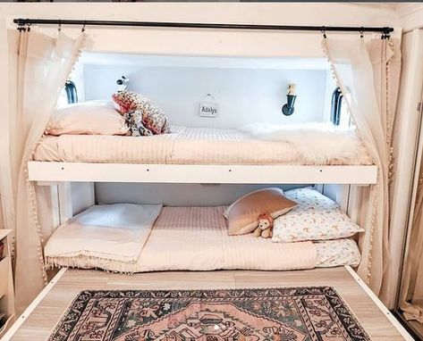 Camper Bunk Beds, Bunk Beds Small Room, 5th Wheel Rv, Rv Interior Remodel, Modern Bunk Beds, Diy Bunk Bed, Loft Bunk Beds, Cool Bunk Beds, Diy Camper Remodel