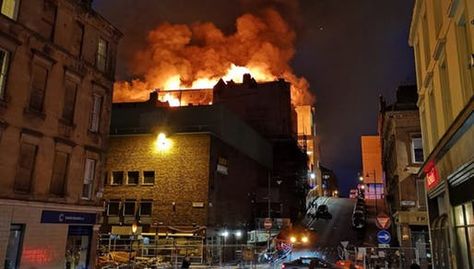 Glasgow School of Art's new Mackintosh building caught on fire last Friday night | Photo via STV News/Twitter Glasgow City Centre, Burning City, Art Schools, Glasgow City, Glasgow School, Charles Rennie Mackintosh, Glasgow School Of Art, Rennie Mackintosh, Fire Art