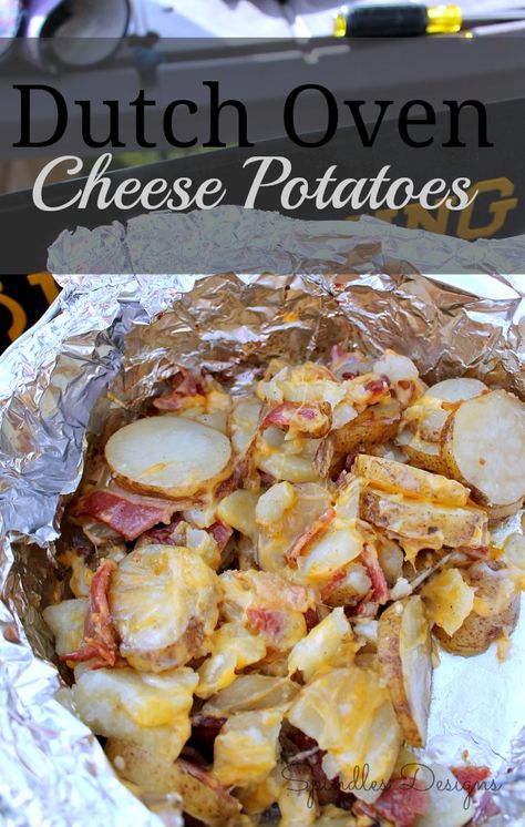 Potatoes Camping, Dutch Oven Potatoes Recipes, Dutch Potatoes, Dutch Oven Potatoes, Dutch Oven Soup, Oven Potatoes, Yummy Potatoes, Dutch Oven Recipes Cast Iron, Campfire Meals