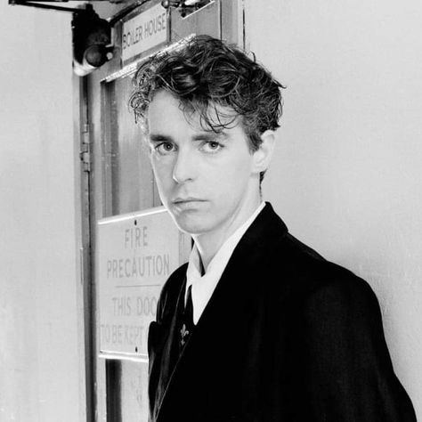 Neil Tennant 80s, Goth Singers, Neil Tennant, Pet Shop Boys, Band Pictures, Old People, Amazing People, Pet Shop, Hard Rock